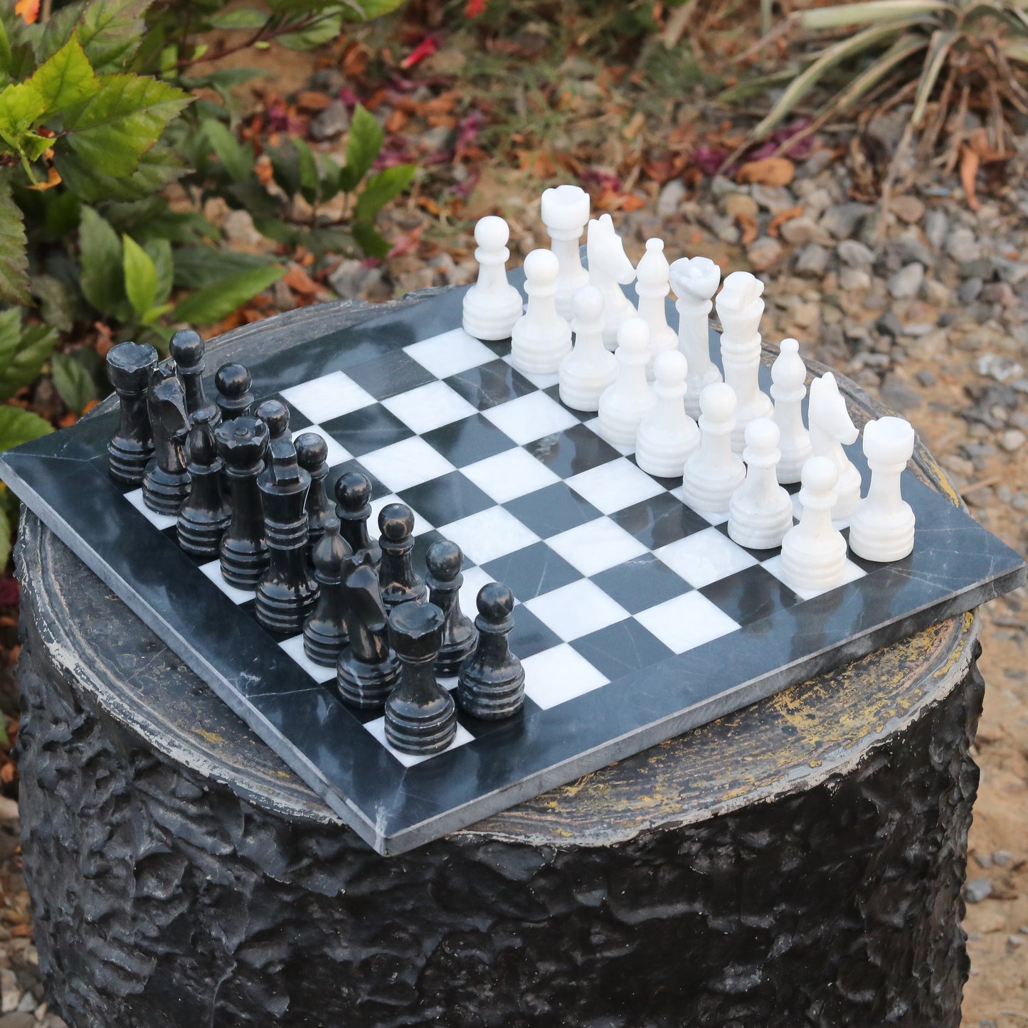 Elegant Onyx Marble Chess Set – Handcrafted Luxury Game Board - Black & White